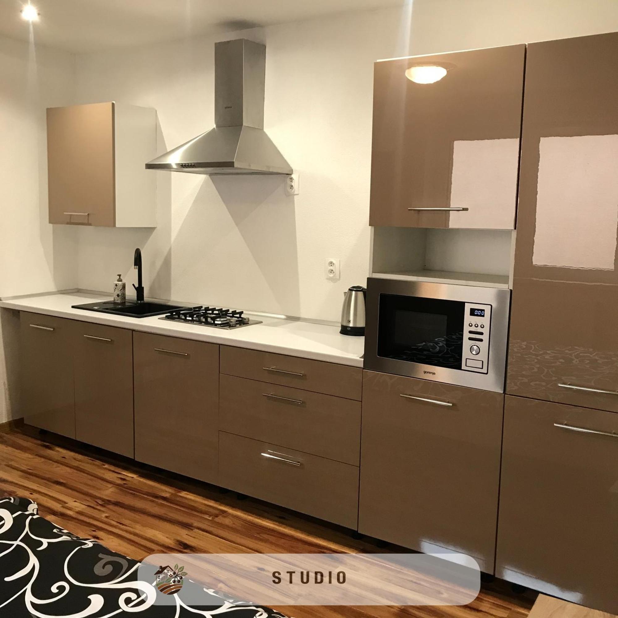 Apartmanovy Dom Visnove Exterior foto