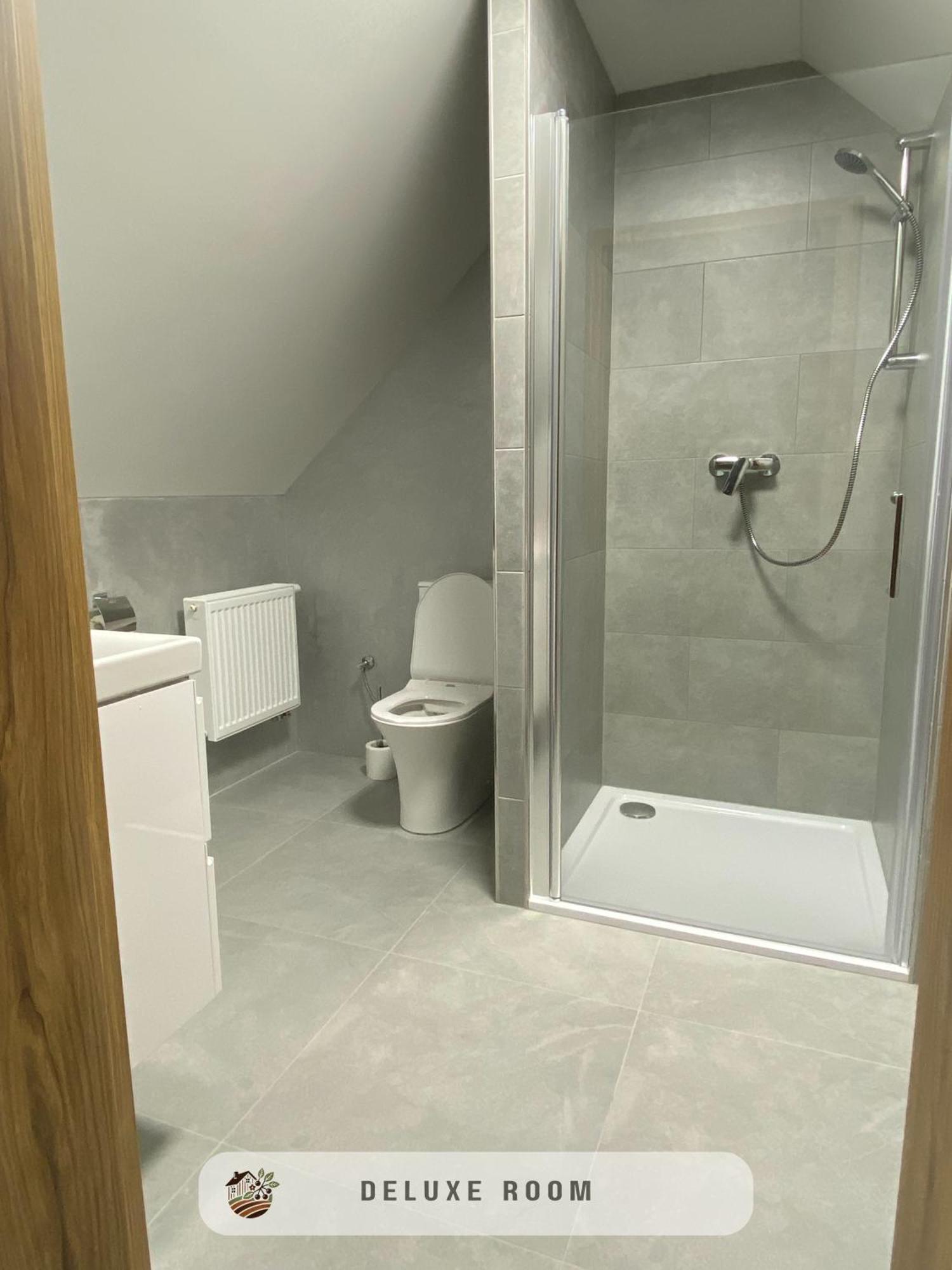 Apartmanovy Dom Visnove Exterior foto