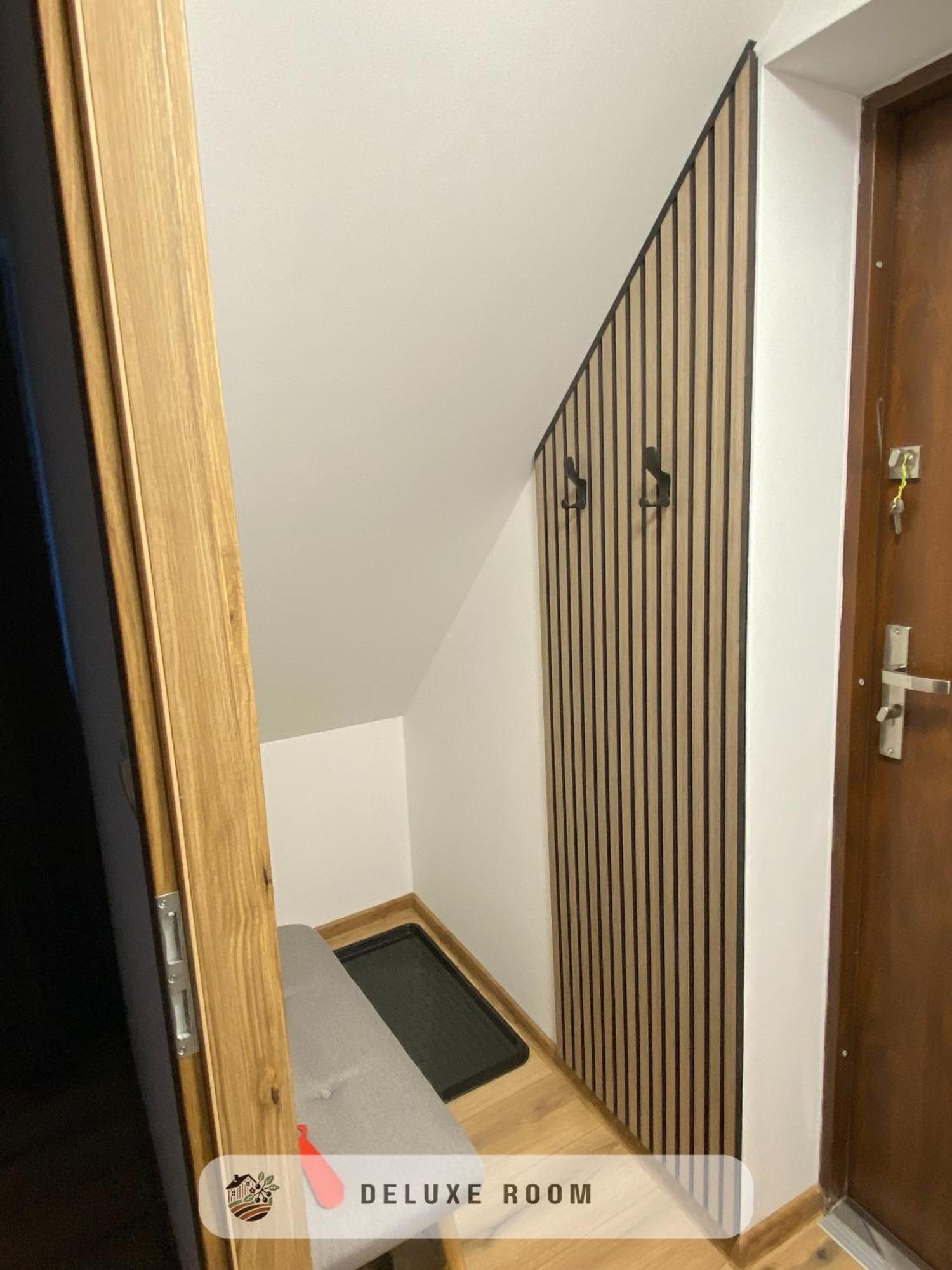 Apartmanovy Dom Visnove Exterior foto